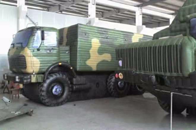 黄山大型军事车